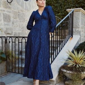 New Abbey Glass Brooke Gown size Small in Navy Organza